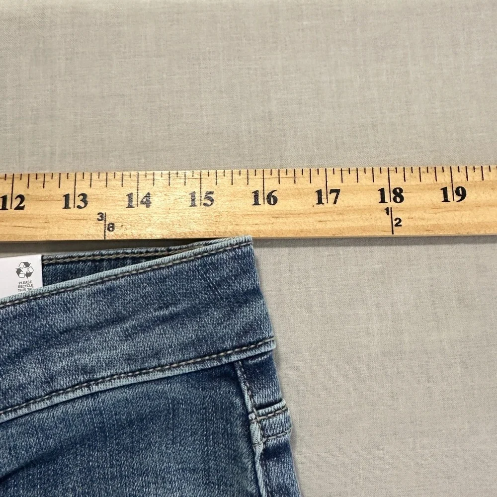 Liz Claiborne Women's 6 Wide Leg Jeans Blue Parkside Wash High Rise Stretch NEW